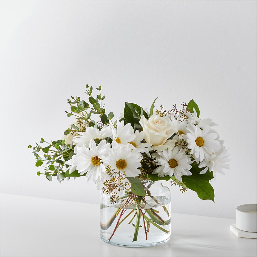 Fresh Linen Bouquet – Charming Petals, Dracut MA