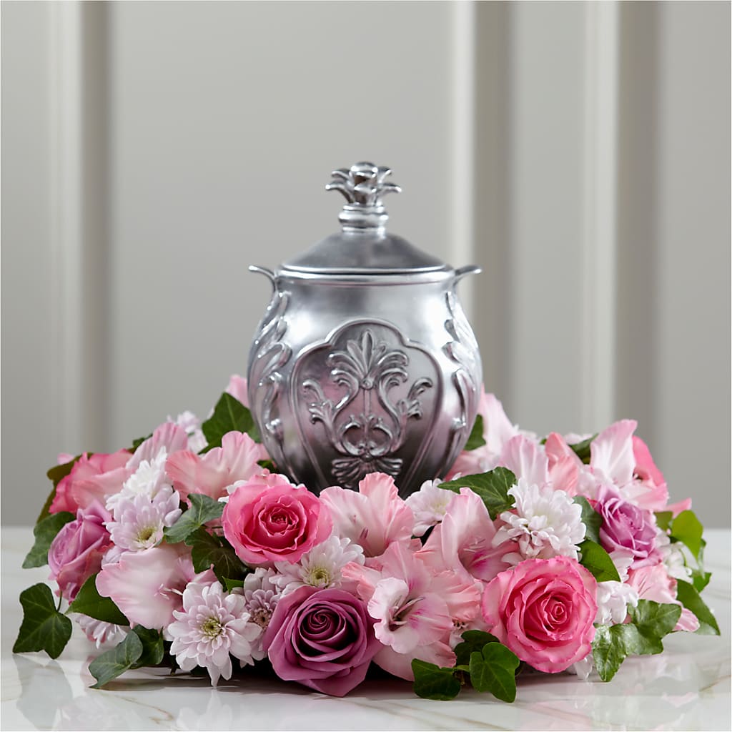 Glorious Tribute Arrangement – Charming Petals, Dracut MA
