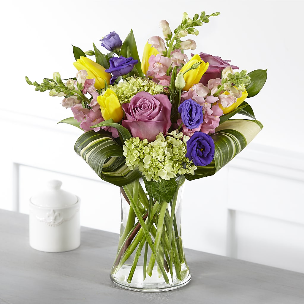 Wondrous Memories Bouquet – Charming Petals, Dracut MA