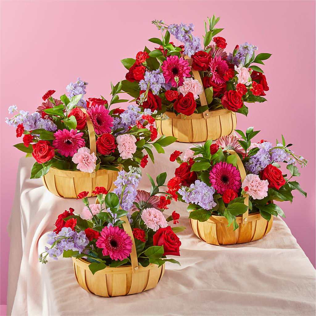 Pink Picnic Basket – Charming Petals, Dracut MA