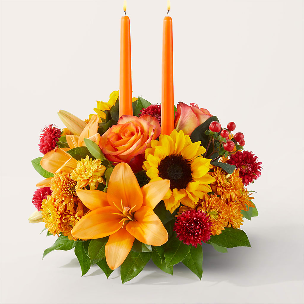 Grateful Centerpiece – Charming Petals, Dracut MA