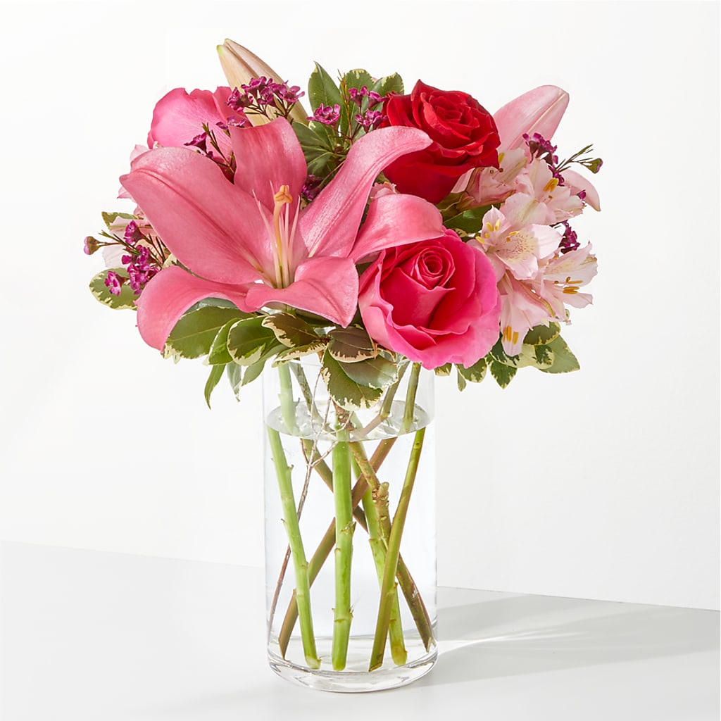 Lucky in Love Bouquet – Charming Petals, Dracut MA