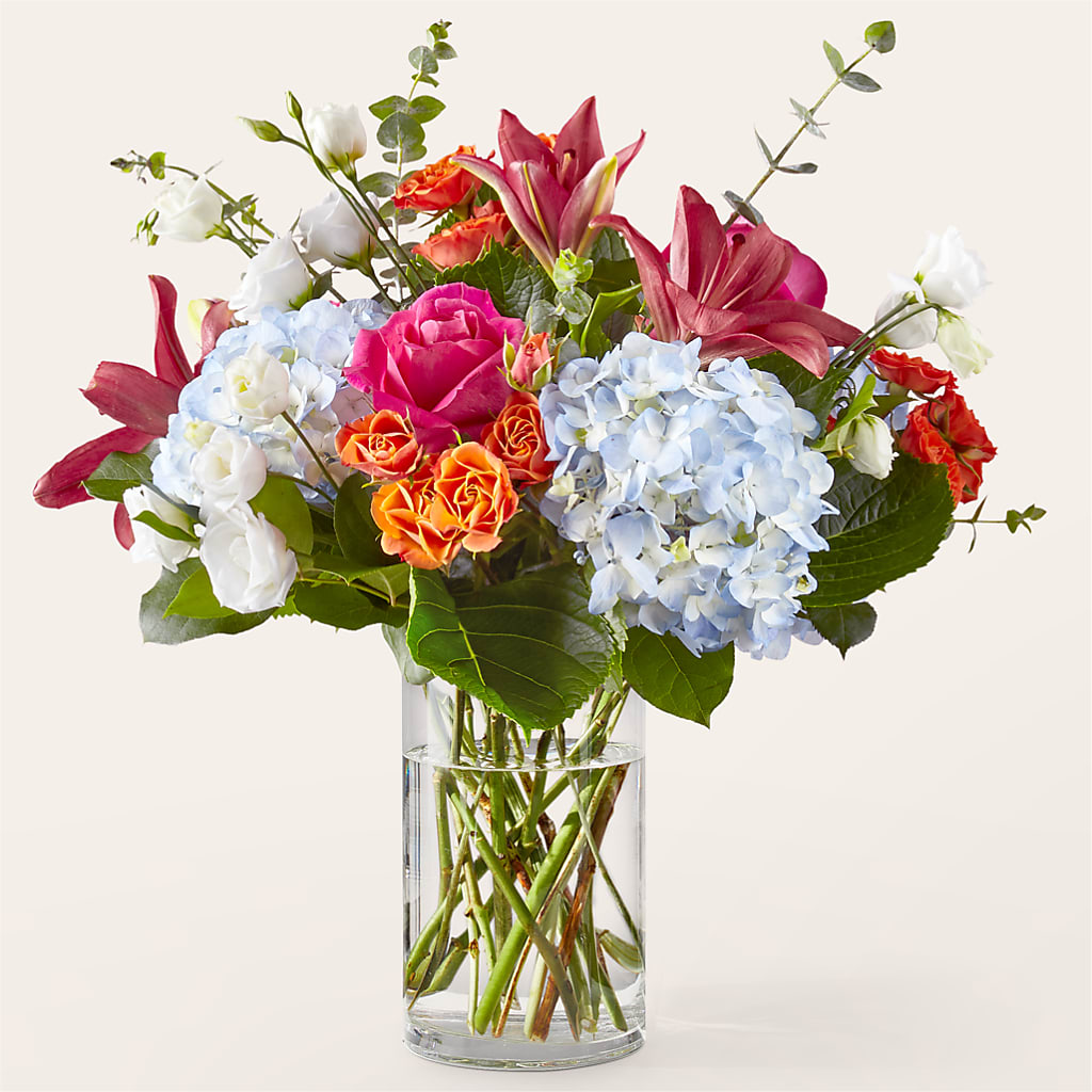 Awestruck Luxury Bouquet – Charming Petals, Dracut MA