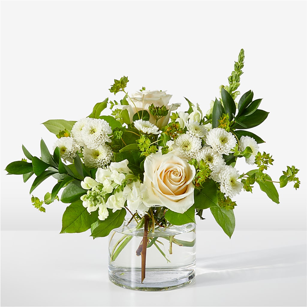 Hint of Vanilla Bouquet – Charming Petals, Dracut MA