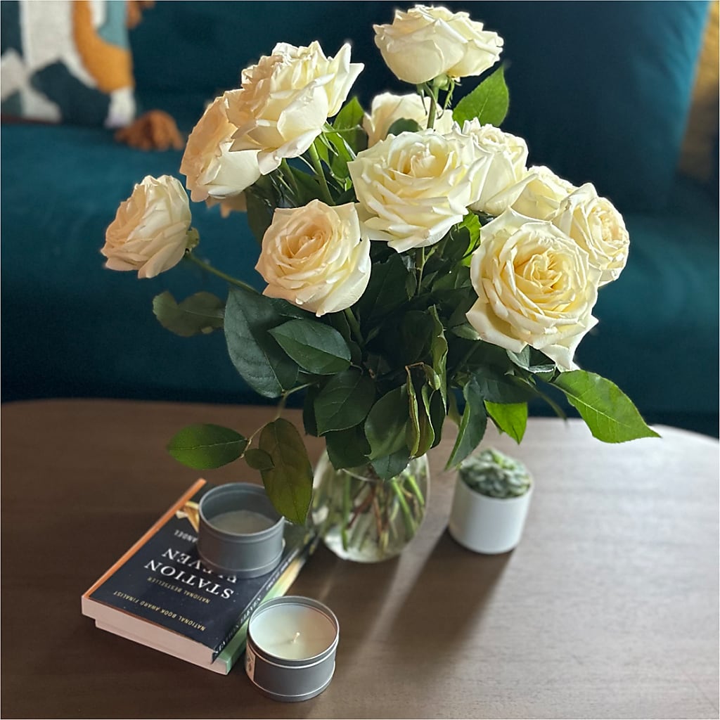 Long Stem Yellow Rose Bouquet –  Charming Petals, Dracut MA