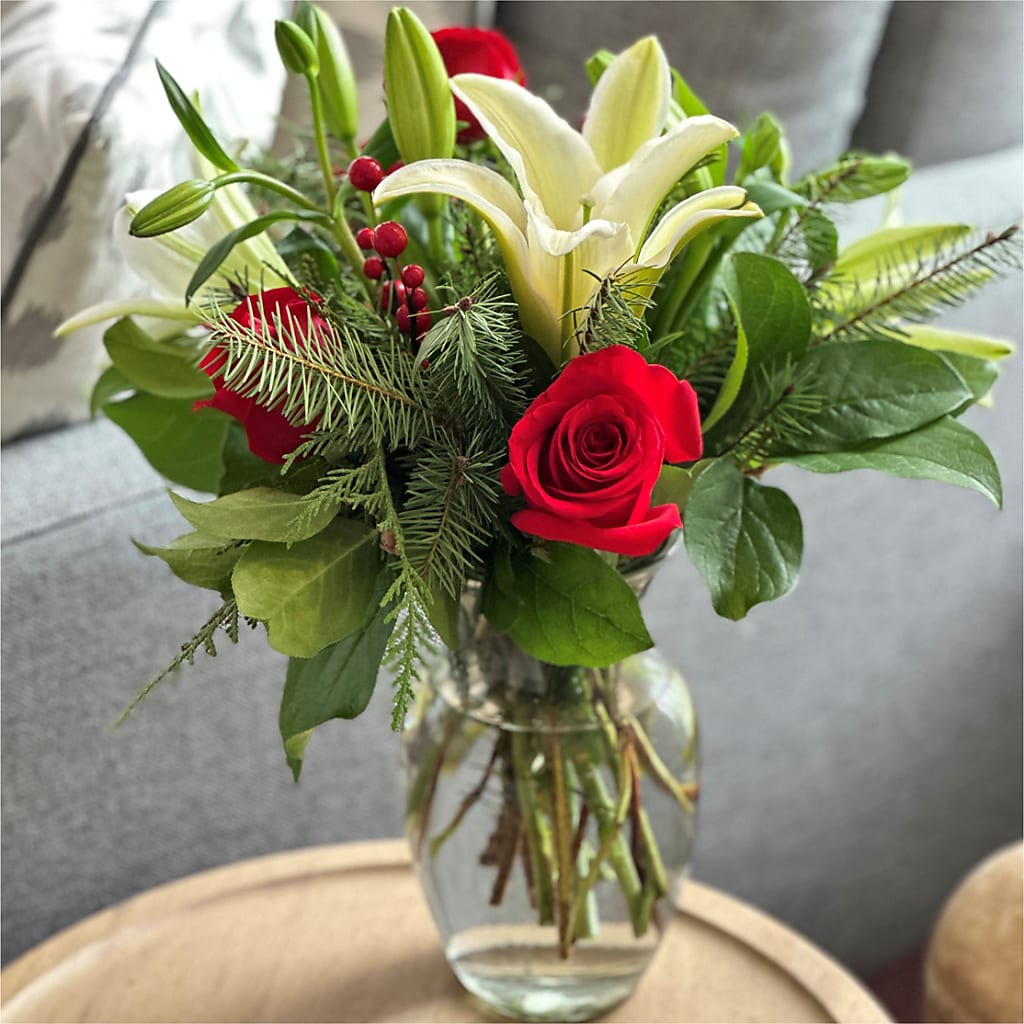 Sparkling Snowflakes Bouquet –  Charming Petals, Dracut MA