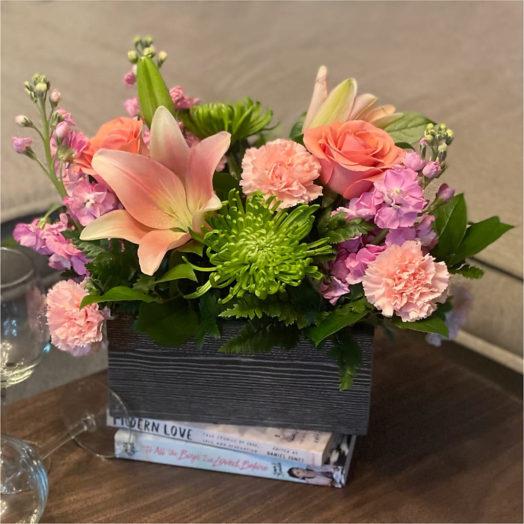 Beautiful Spirit Basket –  Charming Petals, Dracut MA