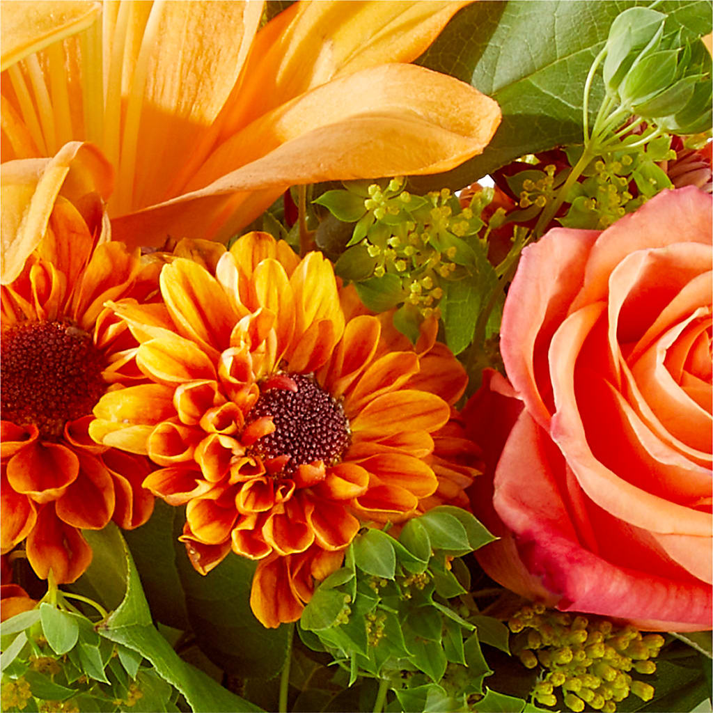 Honeycrisp Bouquet –  Charming Petals, Dracut MA