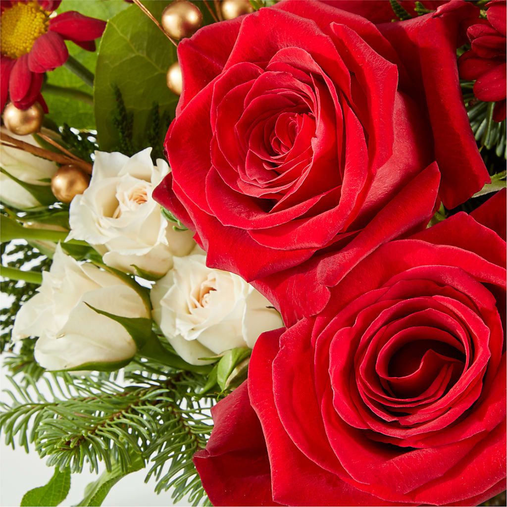Believe Bouquet –  Charming Petals, Dracut MA