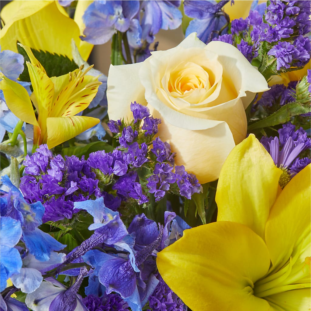 Limoncello Bouquet –  Charming Petals, Dracut MA