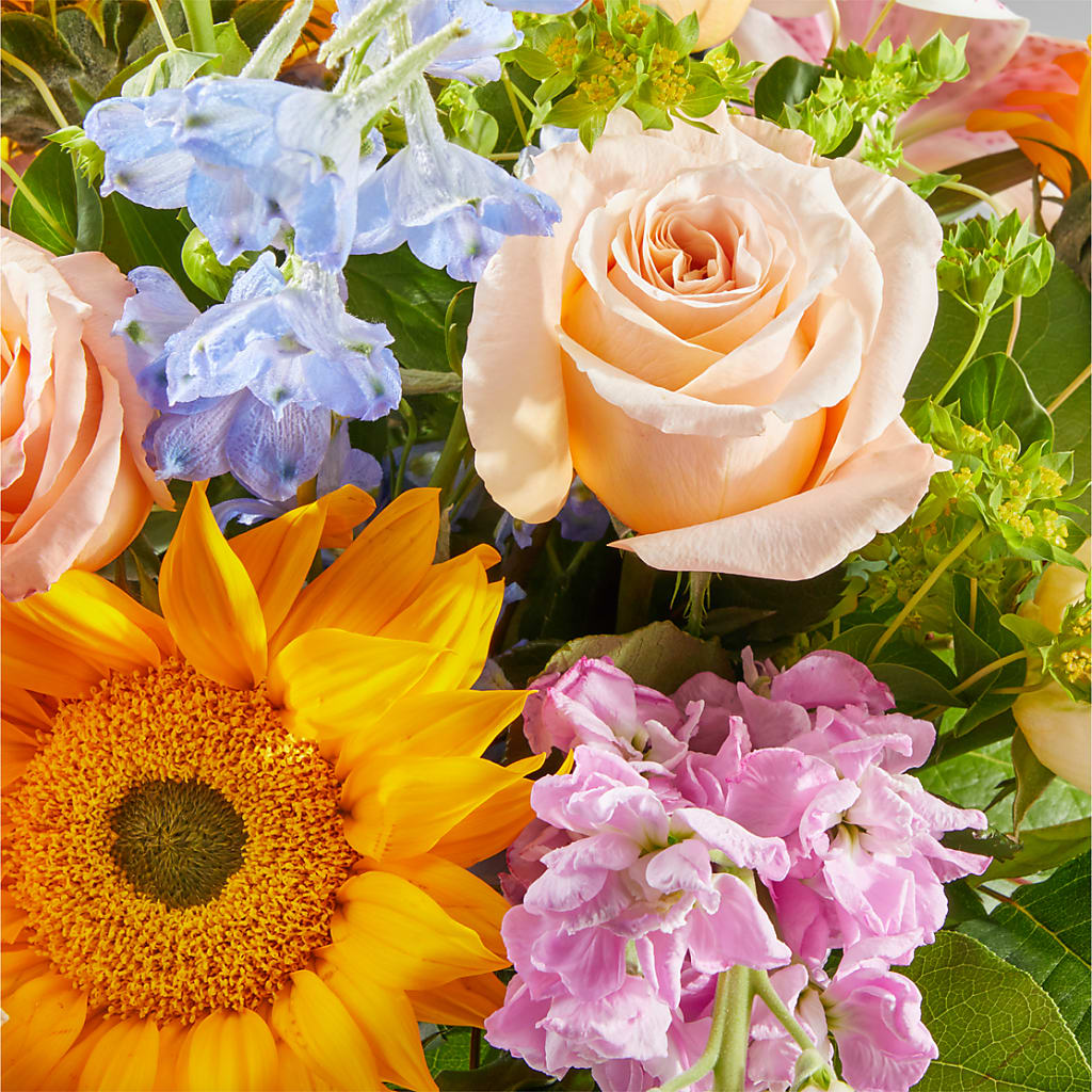Dreamy Meadows Bouquet –  Charming Petals, Dracut MA