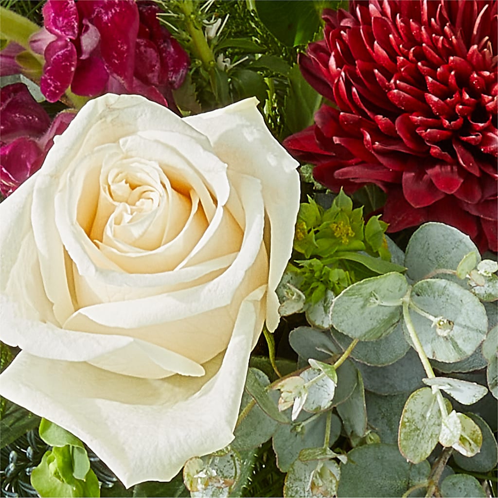 Cranberry Fizz Bouquet –  Charming Petals, Dracut MA