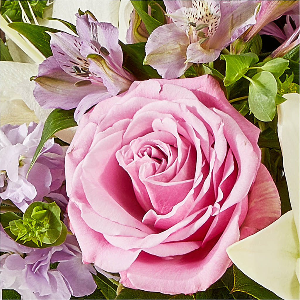 Daydreamer Bouquet –  Charming Petals, Dracut MA