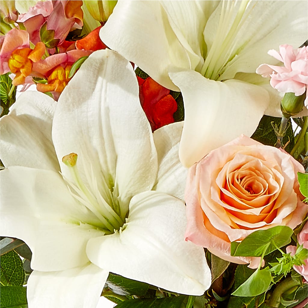 Grapefruit Splash Bouquet –  Charming Petals, Dracut MA