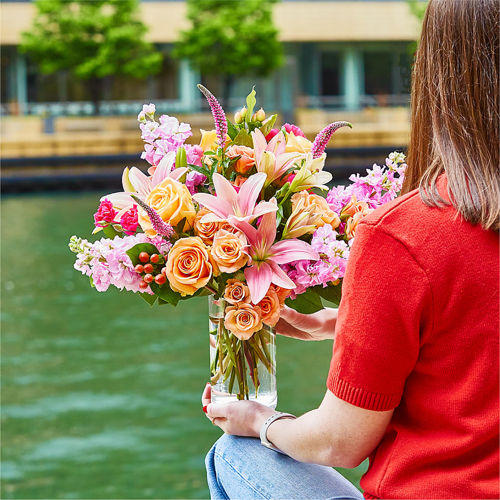Bisous Bouquet –  Charming Petals, Dracut MA